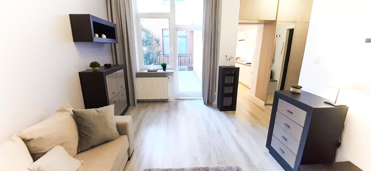 Rondo Onz Metro, Krochmalna 32A Street Warschau Exterior foto